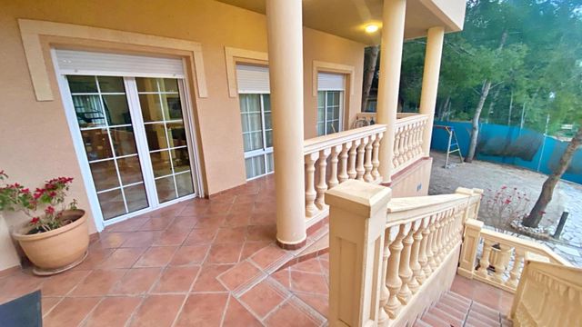 5 makuuhuone Huvila myytävänä paikassa Totana - 398 000 € (Ref: 9985046)