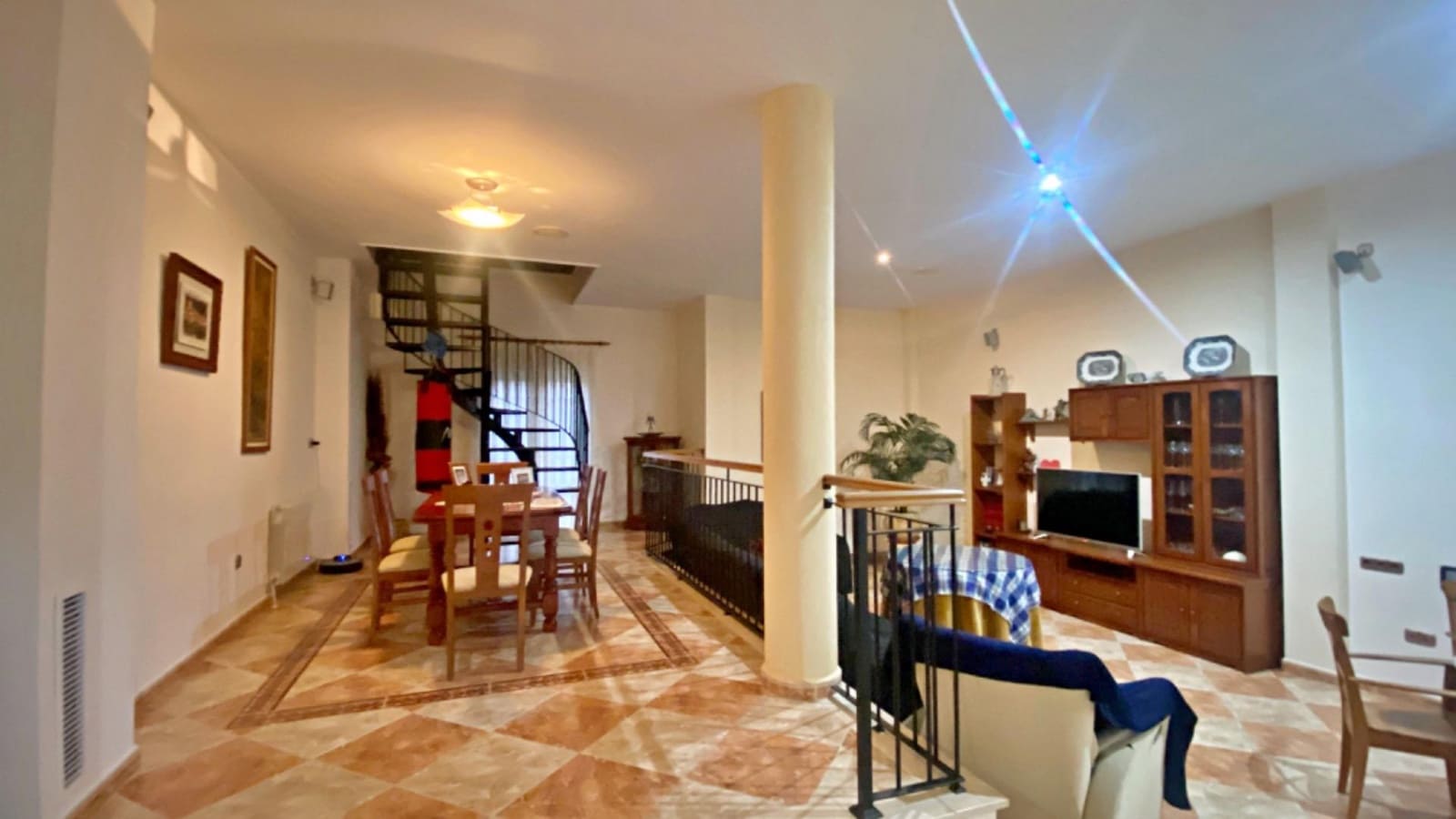 5 bedroom Villa for sale in Totana - € 398,000 (Ref: 9985046)