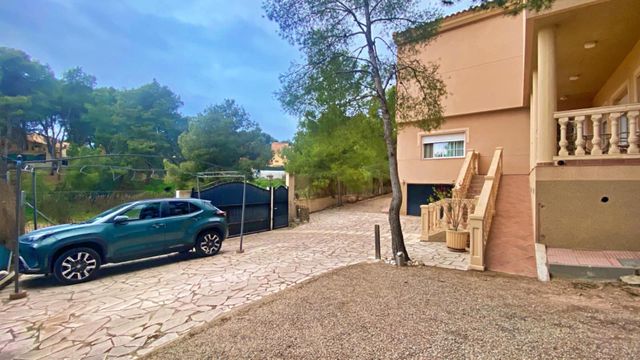 5 makuuhuone Huvila myytävänä paikassa Totana - 398 000 € (Ref: 9985046)