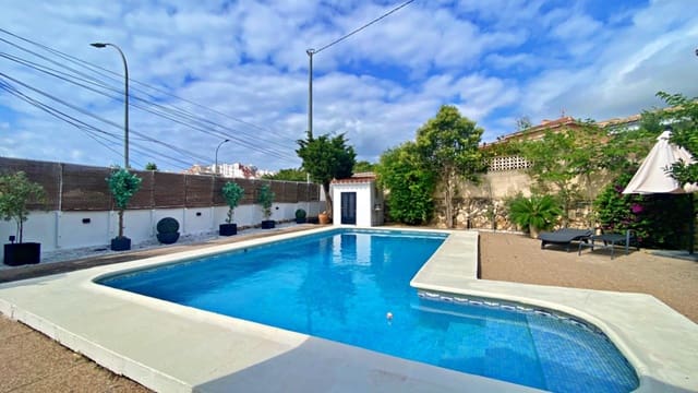 3 quarto Moradia para venda em Gargasindi, Calpe / Calp com piscina garagem - 749 000 € (Ref: 9998875)