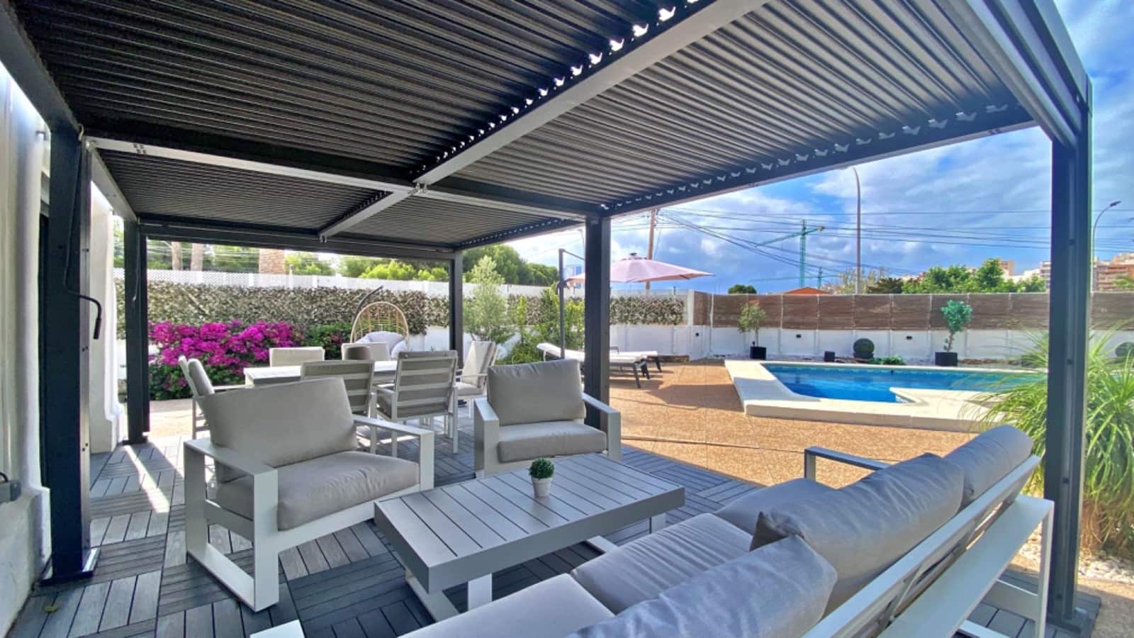 3 bedroom Villa for sale in Calpe / Calp with pool garage - € 749,000 (Ref: 9998875)