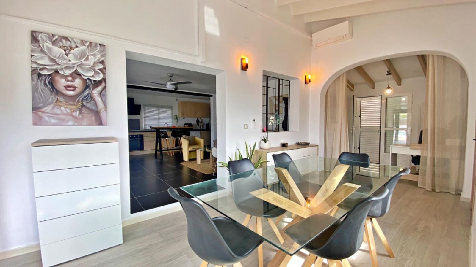 3 bedroom Villa for sale in Calpe / Calp with pool garage - € 749,000 (Ref: 9998875)
