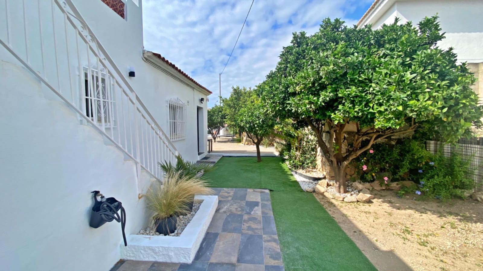 3 bedroom Villa for sale in Calpe / Calp with pool garage - € 749,000 (Ref: 9998875)