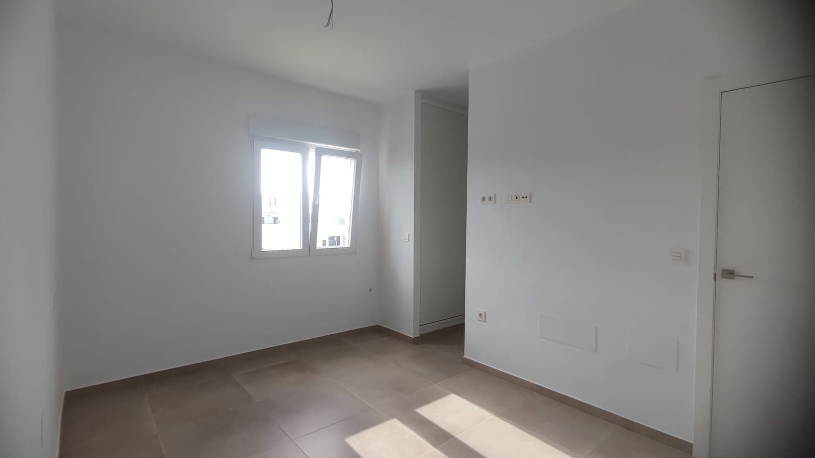 3 sypialnia Dom blizniak na sprzedaż w Pilar de la Horadada z basenem garażem - 265 000 € (Ref: 9296199)