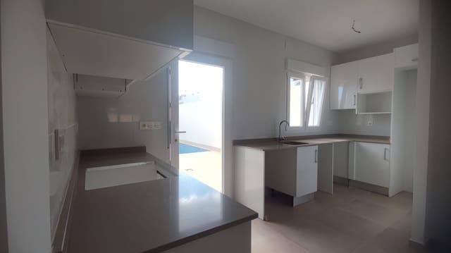 3 sypialnia Dom blizniak na sprzedaż w Pilar de la Horadada ciudad, Pilar de la Horadada z basenem garażem - 265 000 € (Ref: 9296199)