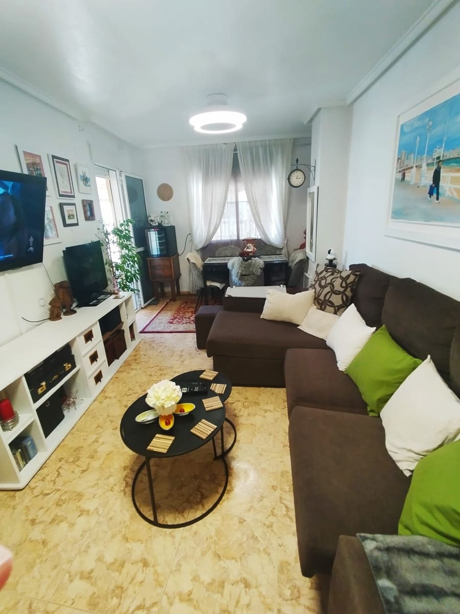 3 quarto Apartamento para venda em Torrevieja com piscina garagem - 184 000 € (Ref: 9313920)
