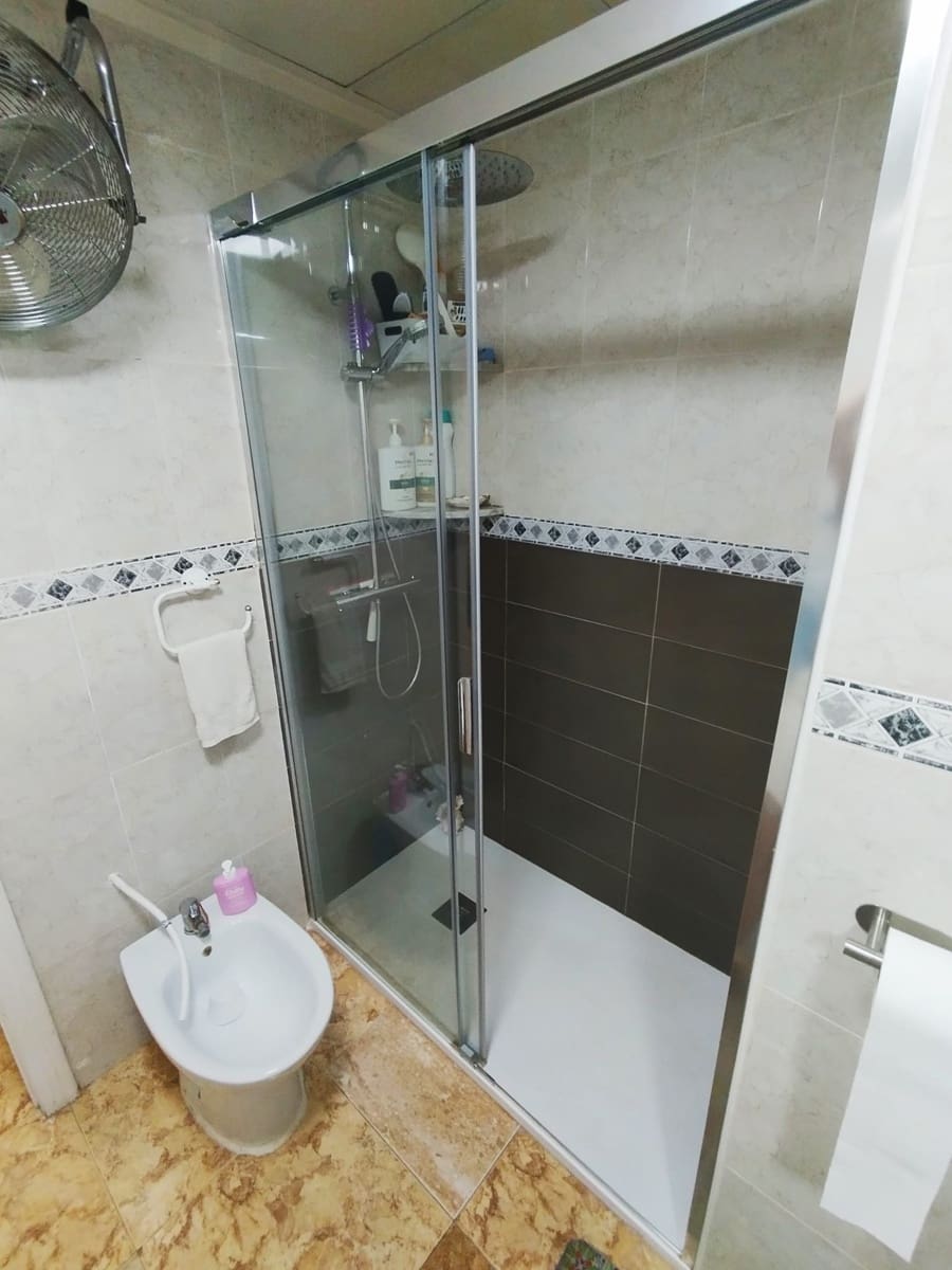 3 quarto Apartamento para venda em Torrevieja com piscina garagem - 184 000 € (Ref: 9313920)