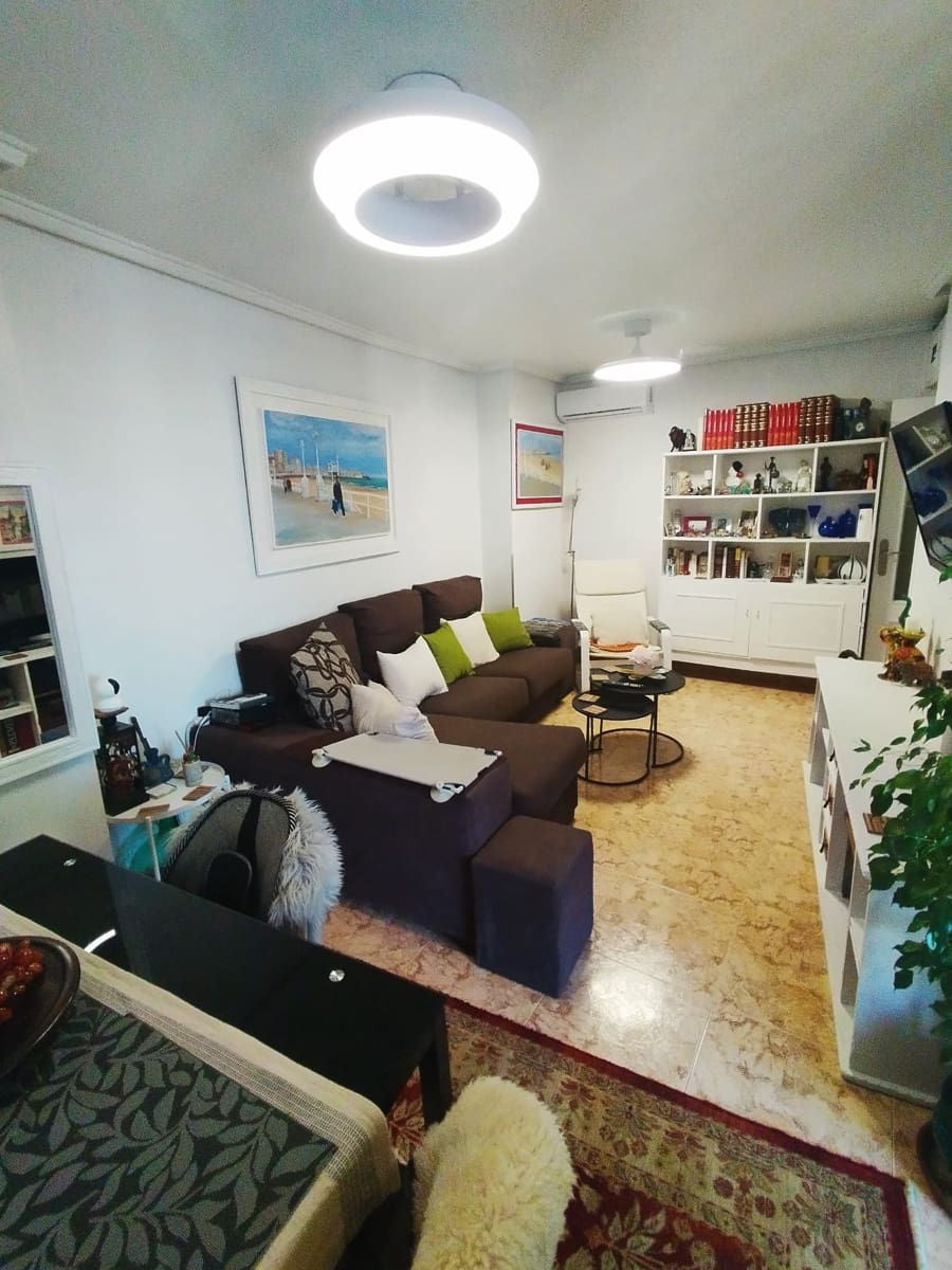 3 quarto Apartamento para venda em Torrevieja com piscina garagem - 184 000 € (Ref: 9313920)