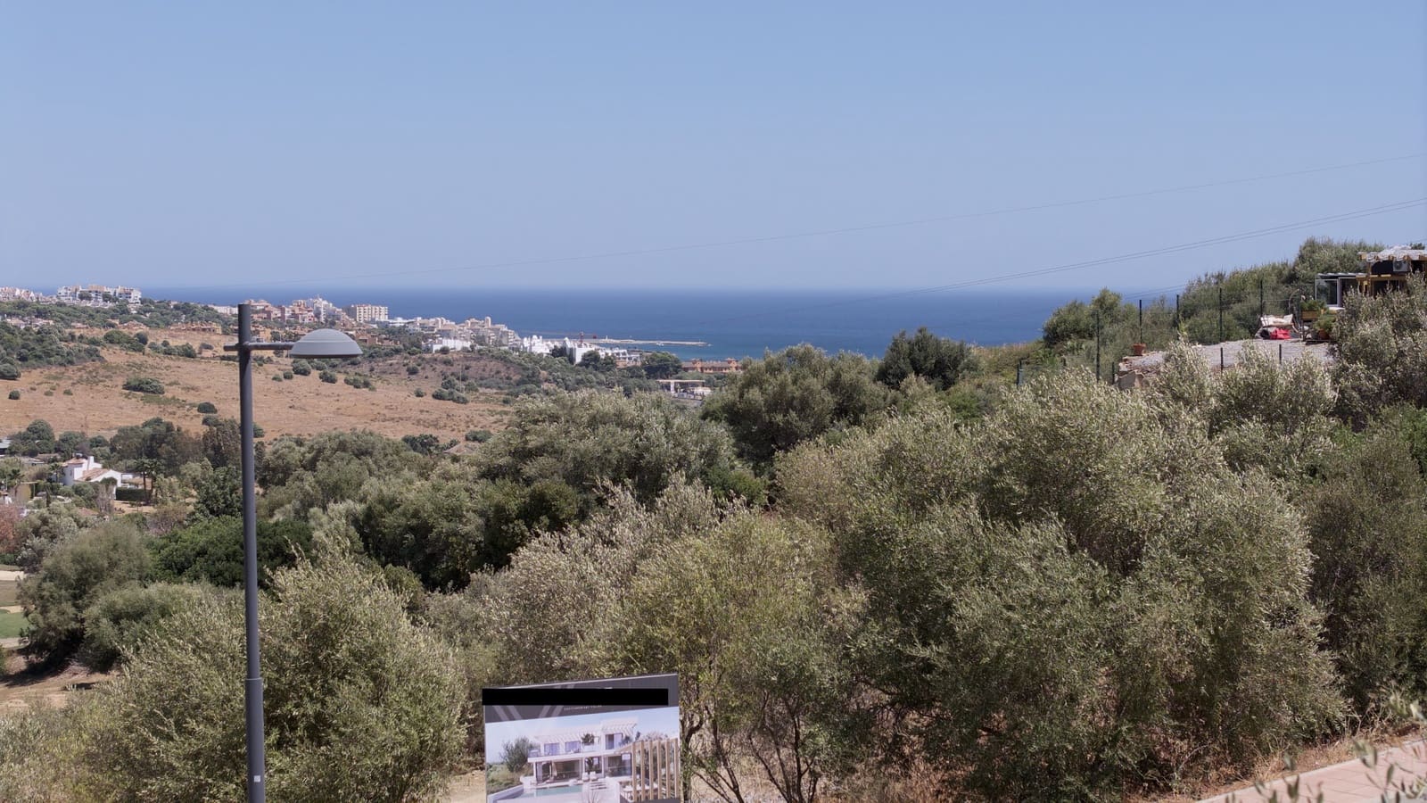 4 bedroom Villa for sale in Estepona with pool garage - € 1,690,000 (Ref: 10002587)