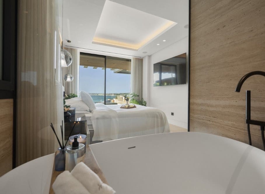 3 sovrum Takvåning till salu i Estepona med pool garage - 2 350 000 € (Ref: 10099648)