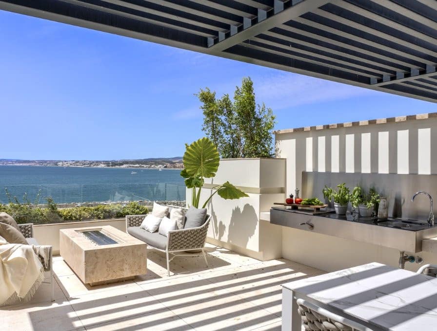 3 sovrum Takvåning till salu i Estepona med pool garage - 2 350 000 € (Ref: 10099648)