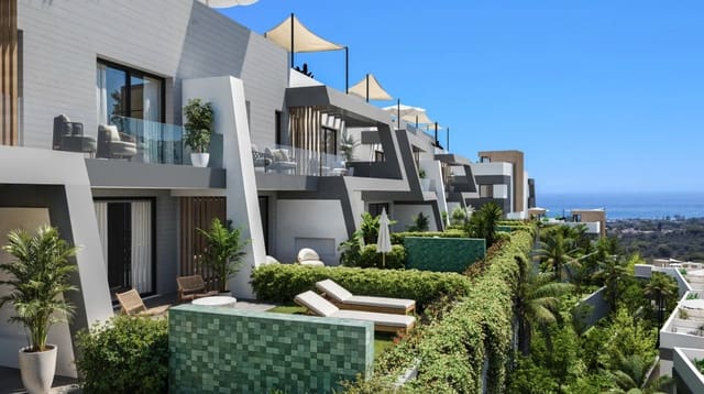 3 chambre Maison de Ville à vendre à Marbella avec piscine garage - 849 000 € (Ref: 10099650)