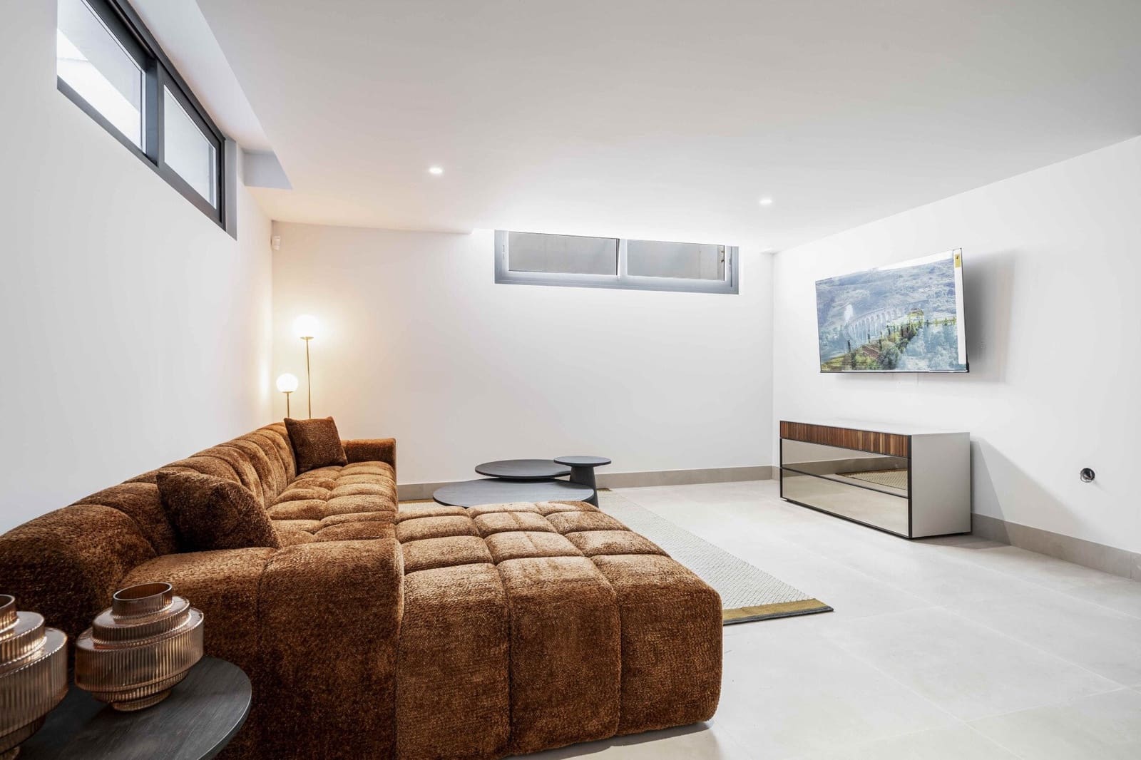 4 soveværelse Villa til salg i El Paraiso med swimmingpool garage - € 1.750.000 (Ref: 10101820)