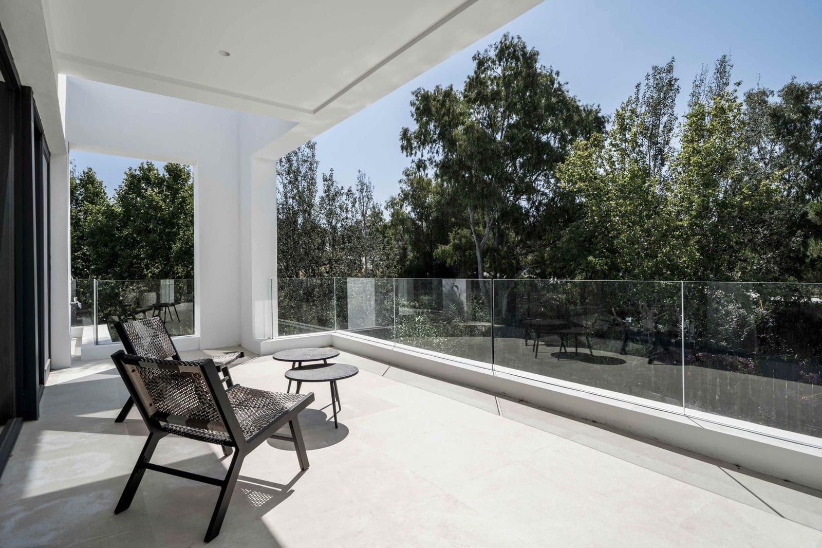 4 soveværelse Villa til salg i El Paraiso med swimmingpool garage - € 1.750.000 (Ref: 10101820)