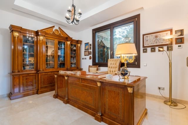 7 chambre Villa/Maison à vendre à Estepona avec piscine garage - 4 750 000 € (Ref: 10108986)