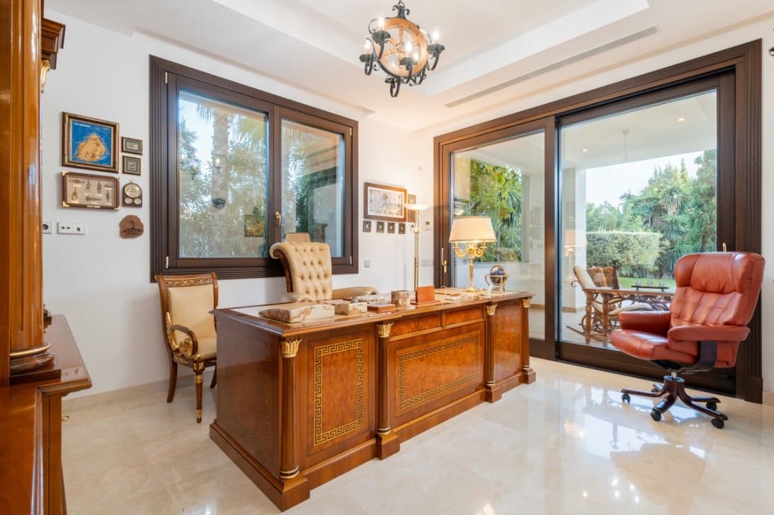 7 chambre Villa/Maison à vendre à Estepona avec piscine garage - 4 750 000 € (Ref: 10108986)