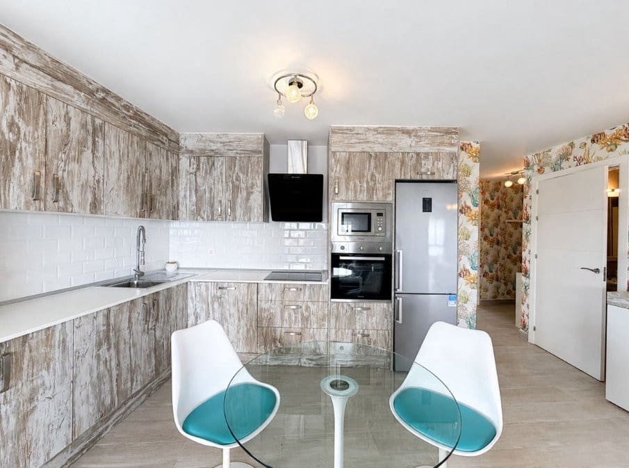 3 sovrum Lägenhet till salu i Torreguadiaro med garage - 565 000 € (Ref: 10108990)