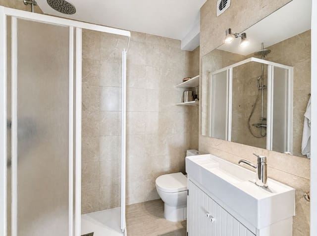3 sovrum Lägenhet till salu i Torreguadiaro, San Roque med garage - 565 000 € (Ref: 10108990)