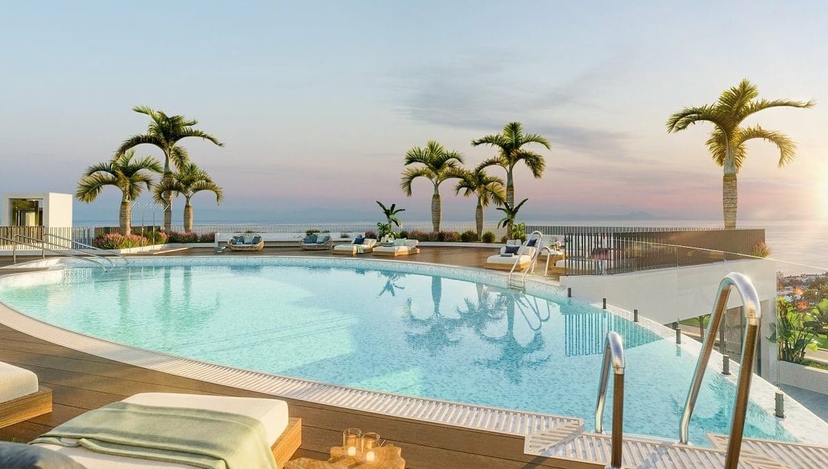 2 bedroom Apartment for sale in Marbella with pool garage - € 659,000 (Ref: 10108991)