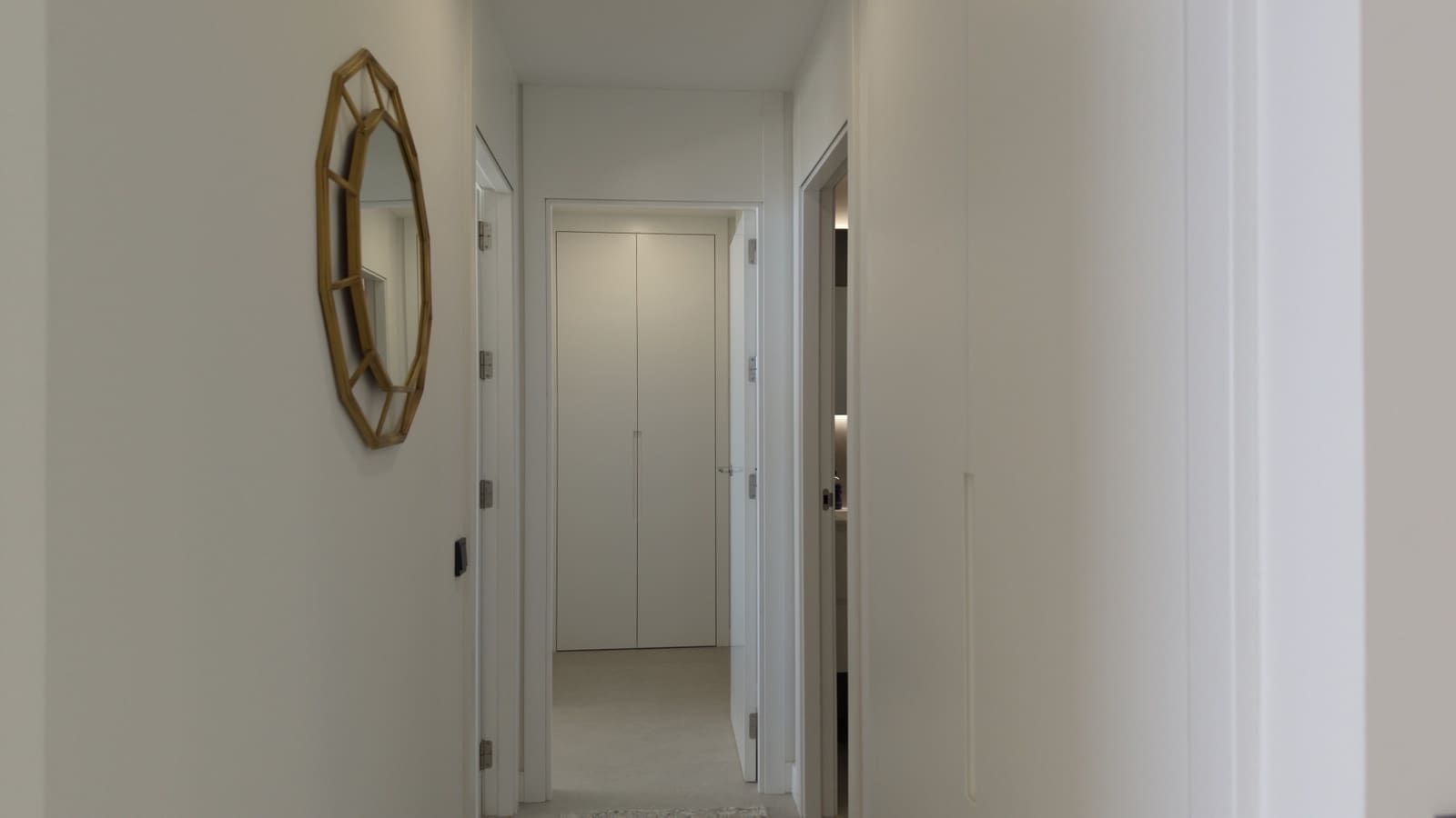 2 bedroom Apartment for sale in Marbella with pool garage - € 659,000 (Ref: 10108991)
