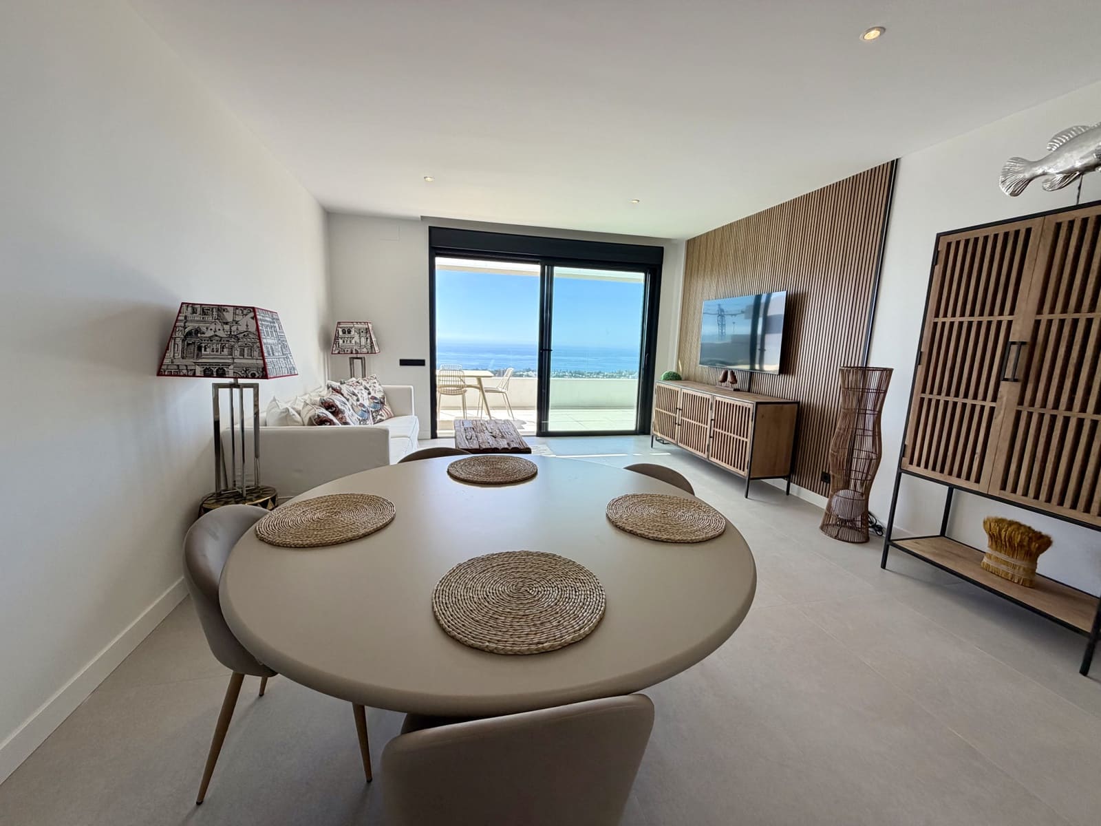2 bedroom Apartment for sale in Marbella with pool garage - € 659,000 (Ref: 10108991)