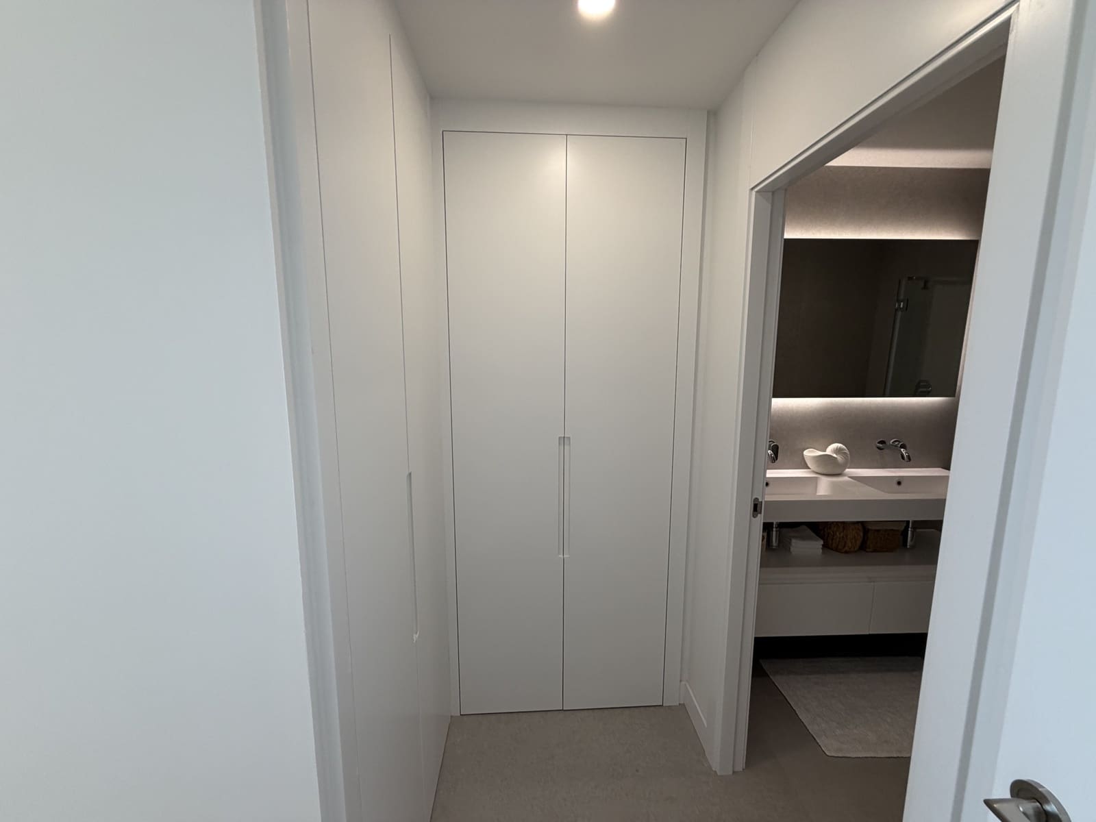 2 bedroom Apartment for sale in Marbella with pool garage - € 659,000 (Ref: 10108991)