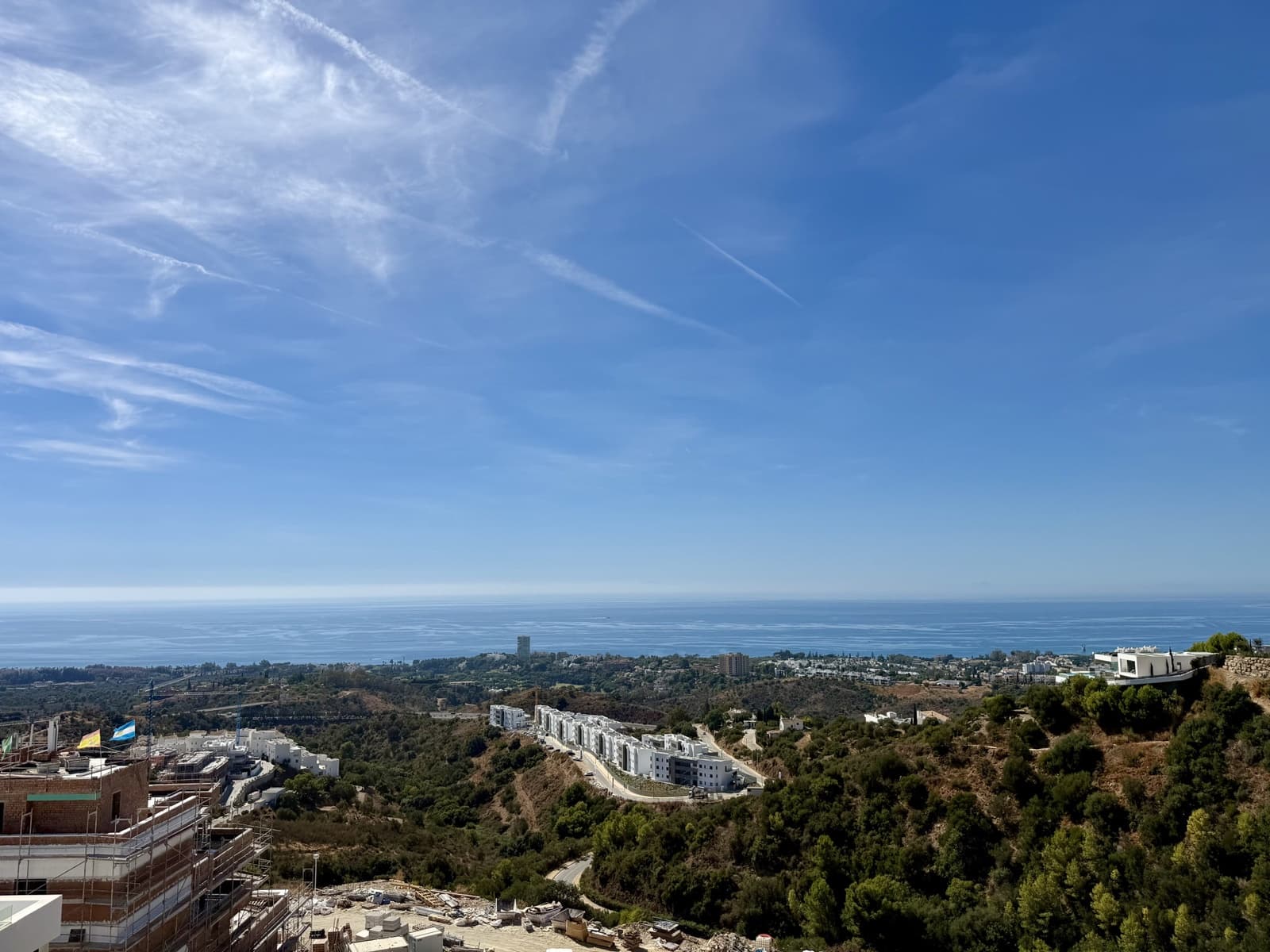 2 bedroom Apartment for sale in Marbella with pool garage - € 659,000 (Ref: 10108991)