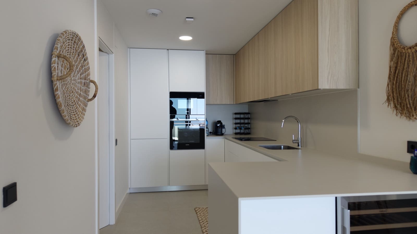 2 bedroom Apartment for sale in Marbella with pool garage - € 659,000 (Ref: 10108991)