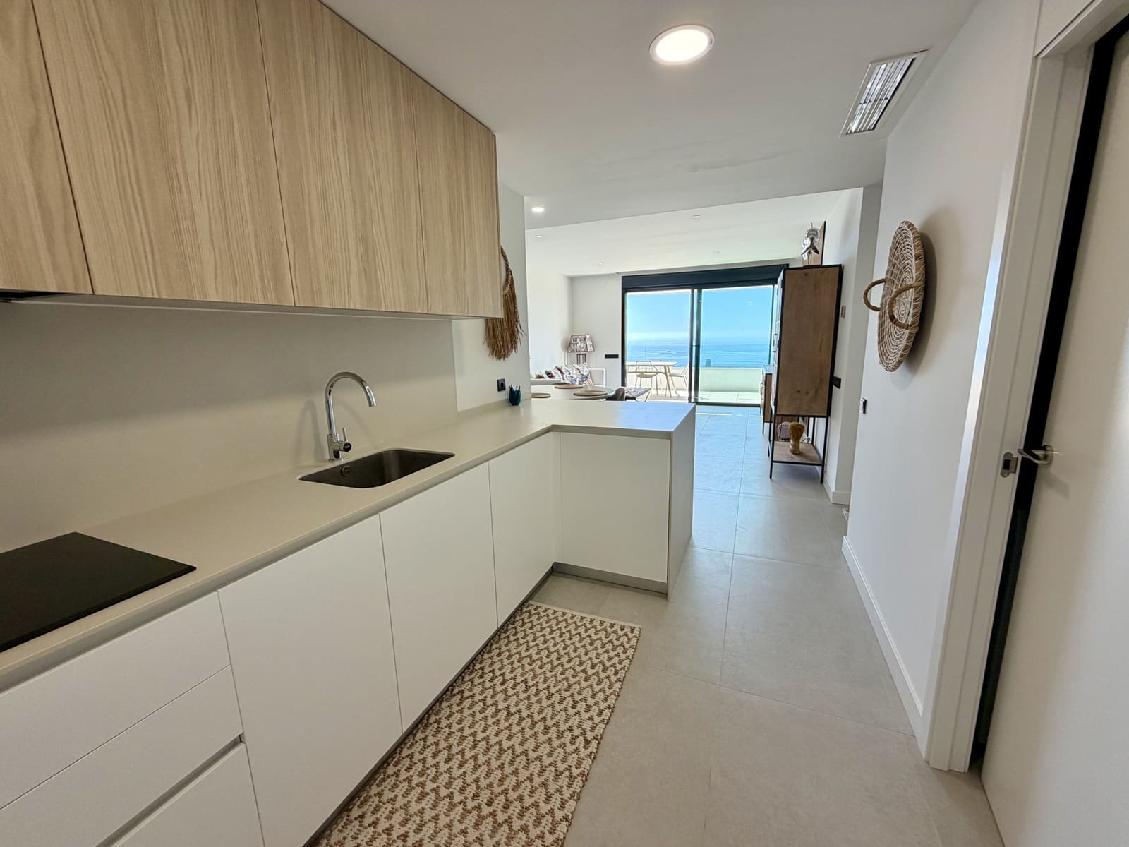 2 bedroom Apartment for sale in Marbella with pool garage - € 659,000 (Ref: 10108991)