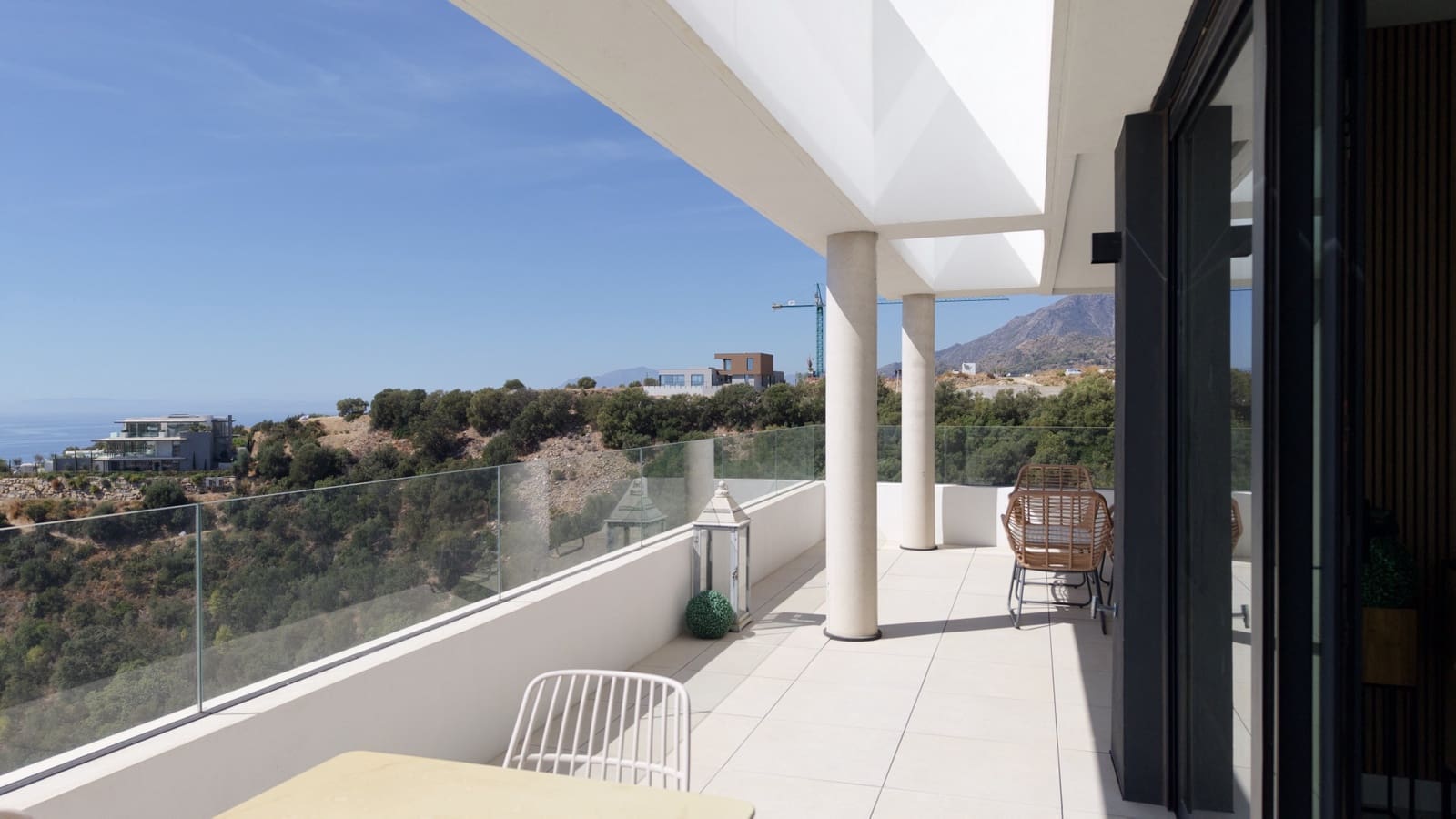 2 bedroom Apartment for sale in Marbella with pool garage - € 659,000 (Ref: 10108991)