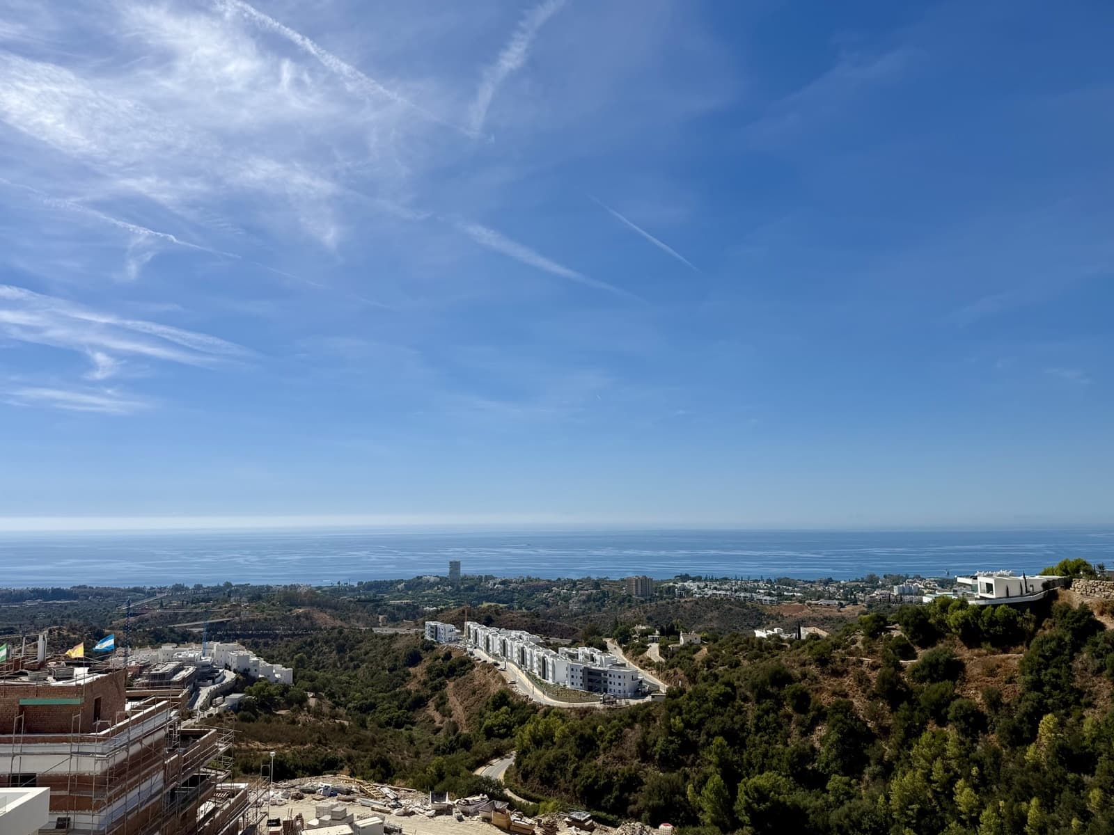 2 bedroom Apartment for sale in Marbella with pool garage - € 659,000 (Ref: 10108991)