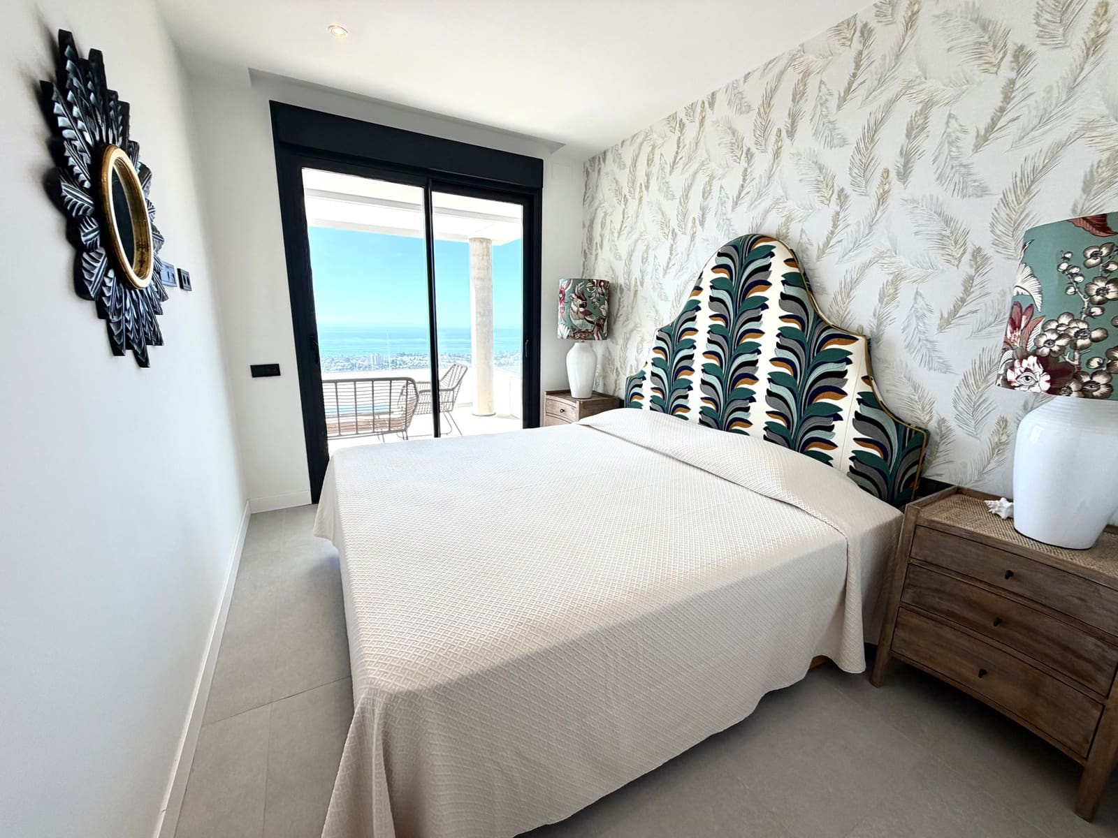 2 bedroom Apartment for sale in Marbella with pool garage - € 659,000 (Ref: 10108991)