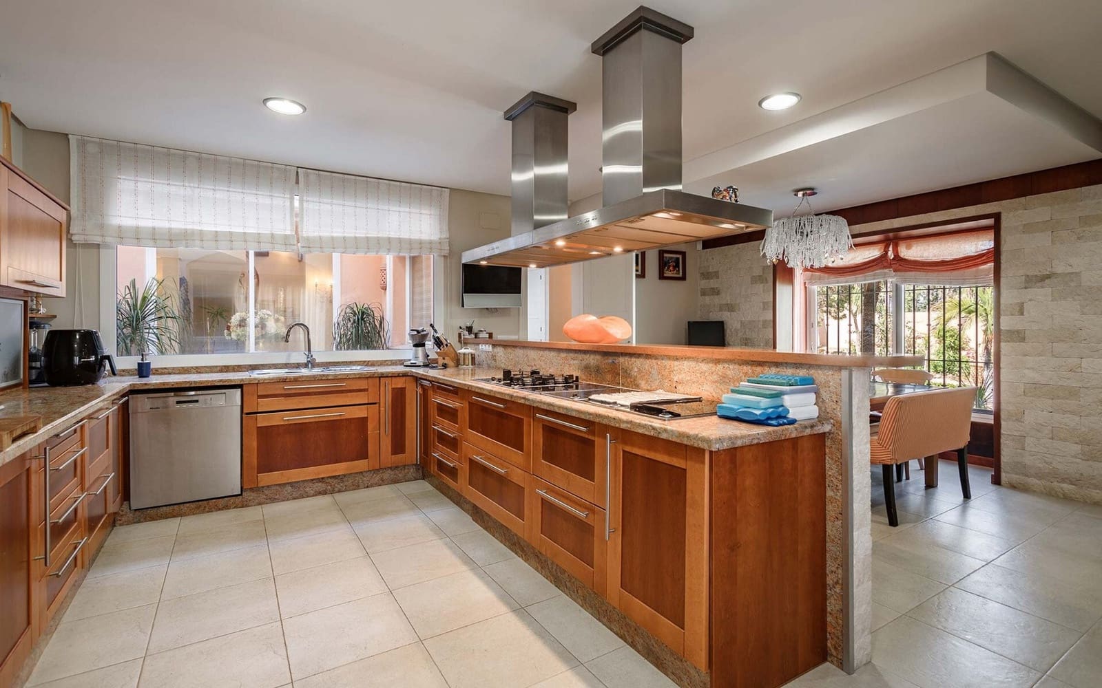 8 Zimmer Villa zu verkaufen in New Golden Mile mit Pool Garage - 6.500.000 € (Ref: 10131174)
