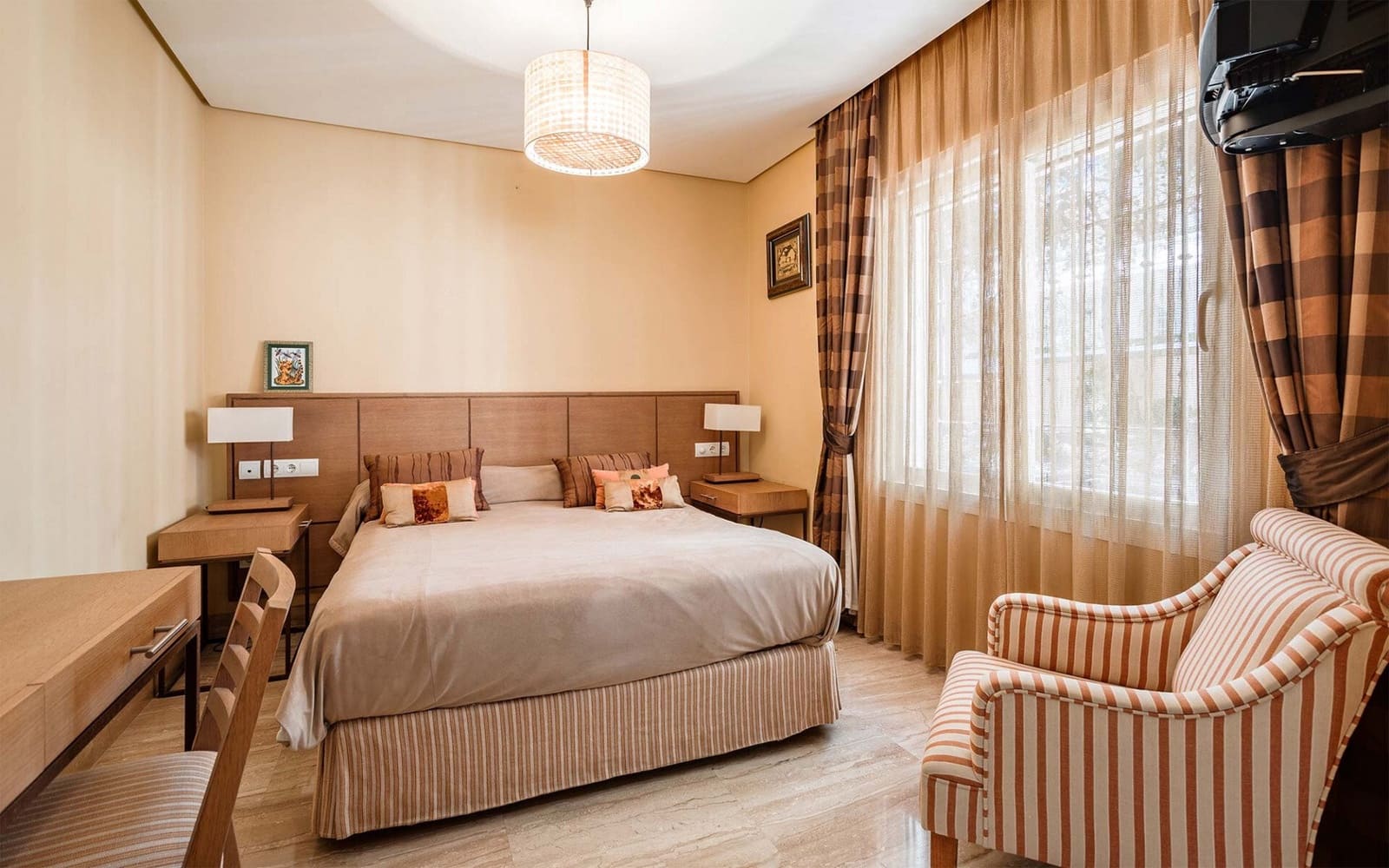 8 Zimmer Villa zu verkaufen in New Golden Mile mit Pool Garage - 6.500.000 € (Ref: 10131174)