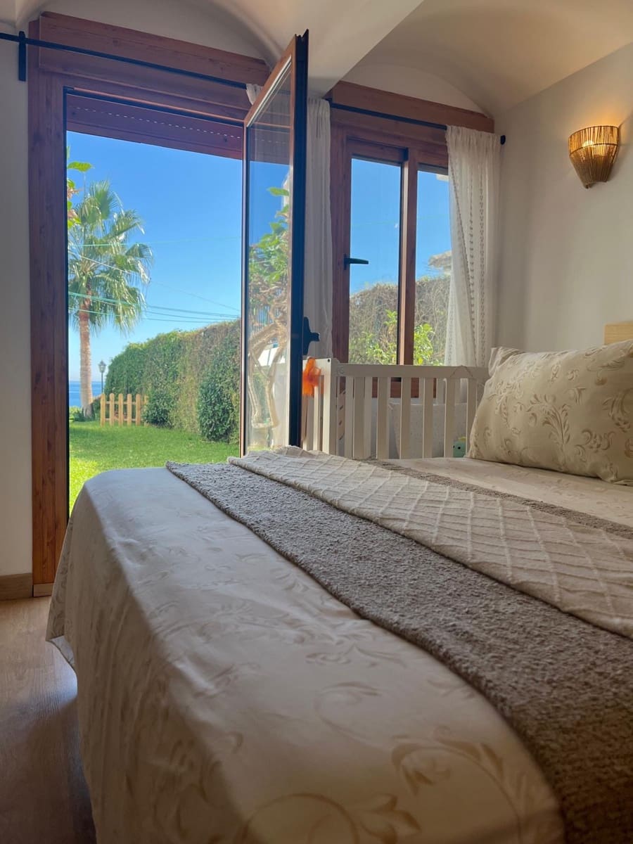 3 chambre Villa/Maison Semi-Mitoyenne à vendre à Bahia Dorada avec piscine garage - 599 000 € (Ref: 10148291)