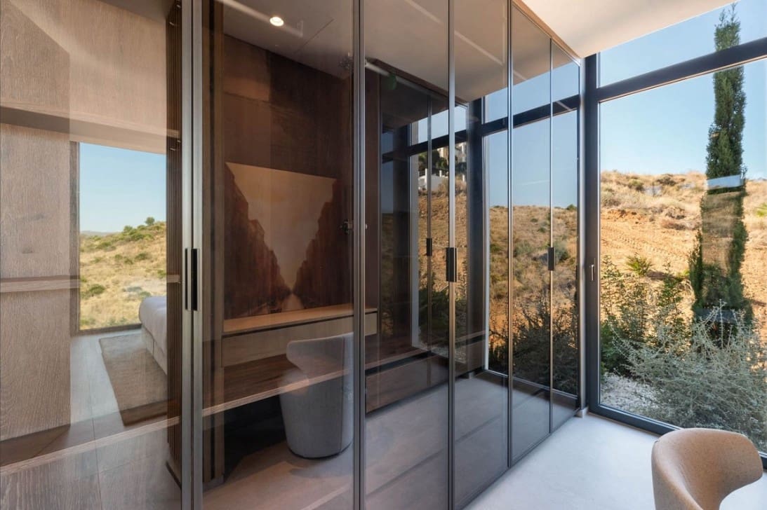 4 soveværelse Villa til salg i La Cala de Mijas med swimmingpool garage - € 2.795.000 (Ref: 10182480)
