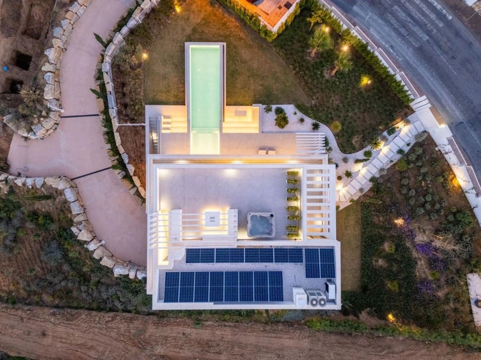 4 soveværelse Villa til salg i La Cala de Mijas med swimmingpool garage - € 2.795.000 (Ref: 10182480)
