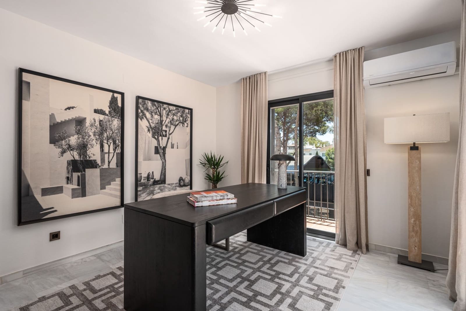 6 Zimmer Villa zu verkaufen in Marbella mit Pool Garage - 2.350.000 € (Ref: 9292268)