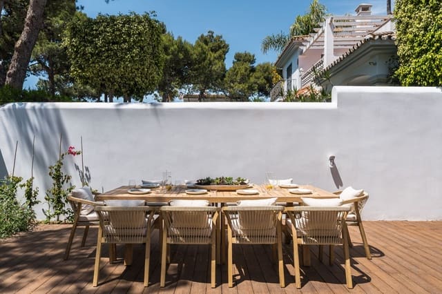 6 sypialnia Willa na sprzedaż w Marbella z basenem garażem - 2 350 000 € (Ref: 9292268)