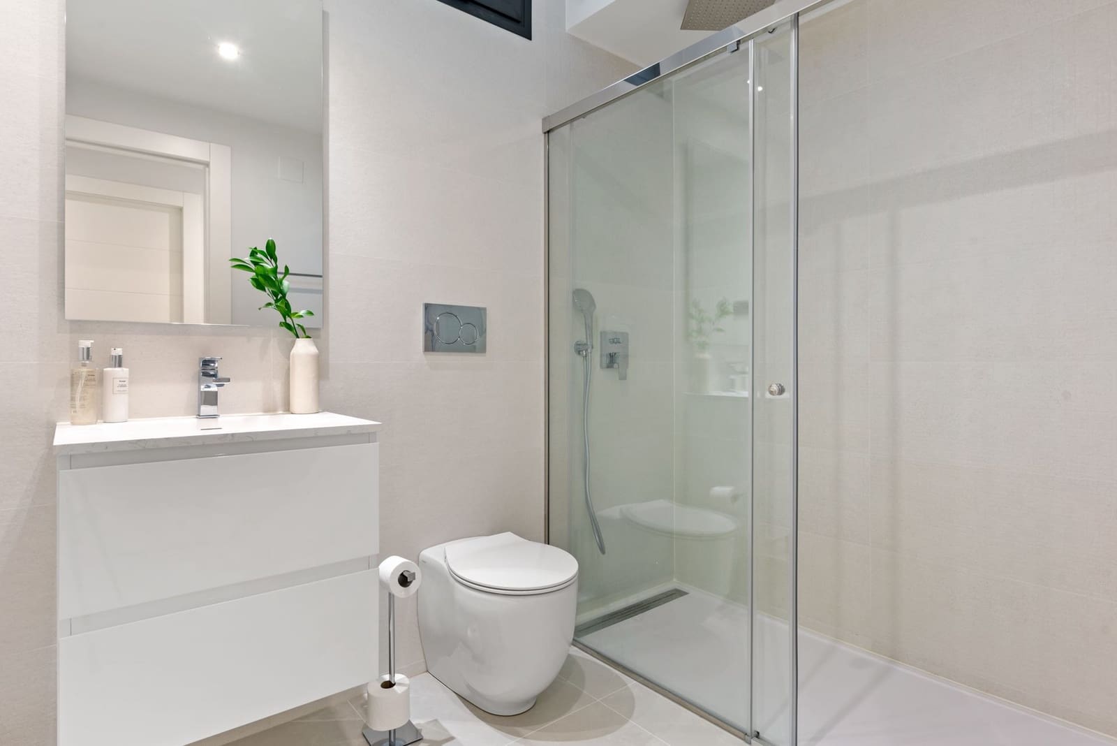 5 sypialnia Willa na sprzedaż w Puerto Banus z basenem garażem - 2 395 000 € (Ref: 9292269)