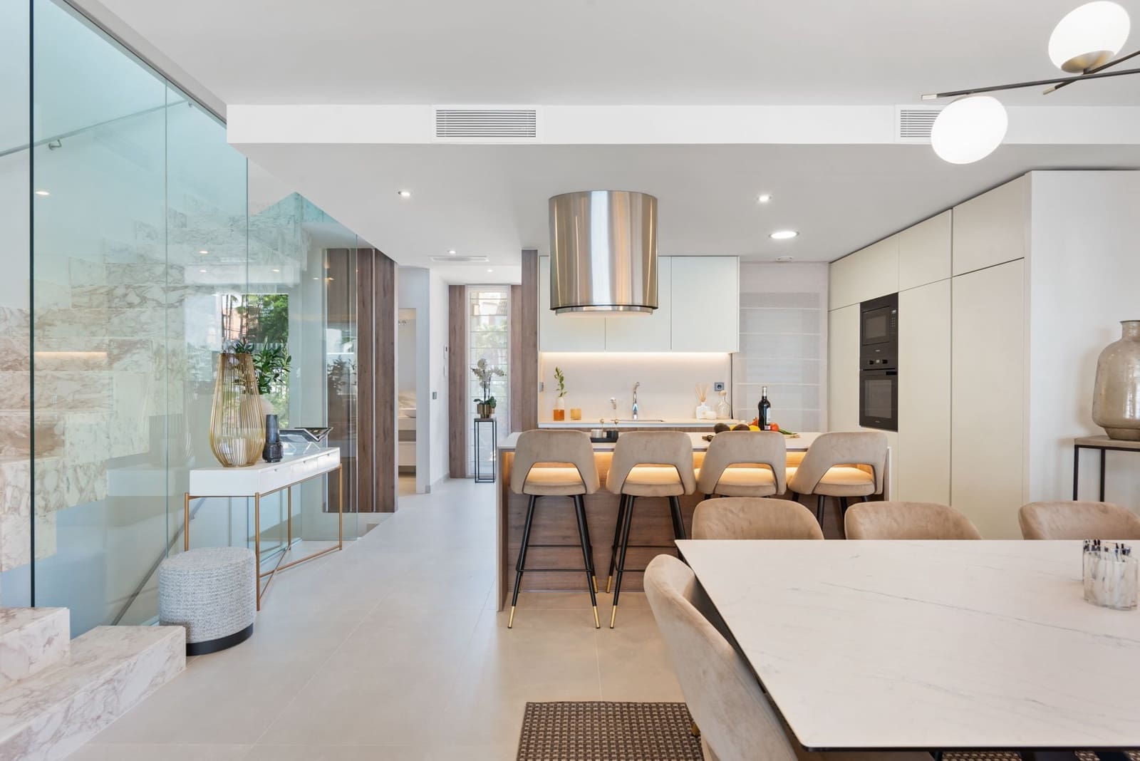 5 sypialnia Willa na sprzedaż w Puerto Banus z basenem garażem - 2 395 000 € (Ref: 9292269)