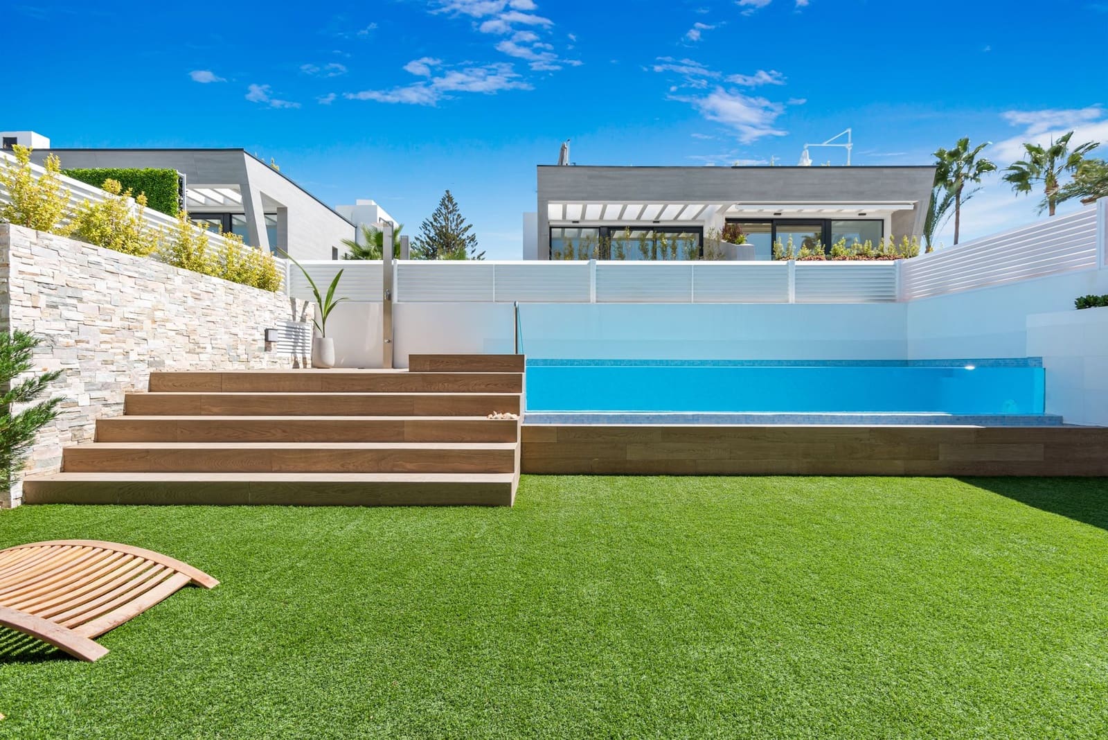 5 sypialnia Willa na sprzedaż w Puerto Banus z basenem garażem - 2 395 000 € (Ref: 9292269)