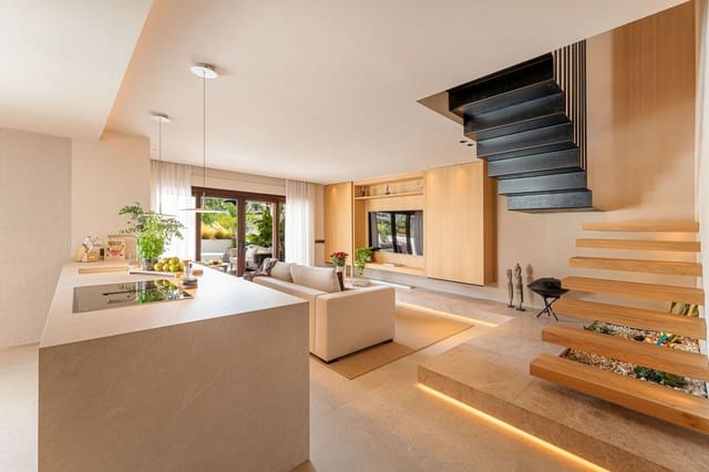 Ático de 3 habitaciones en Golden Mile, Marbella en venta con piscina garaje - 2.395.000 € (Ref: 9292270)