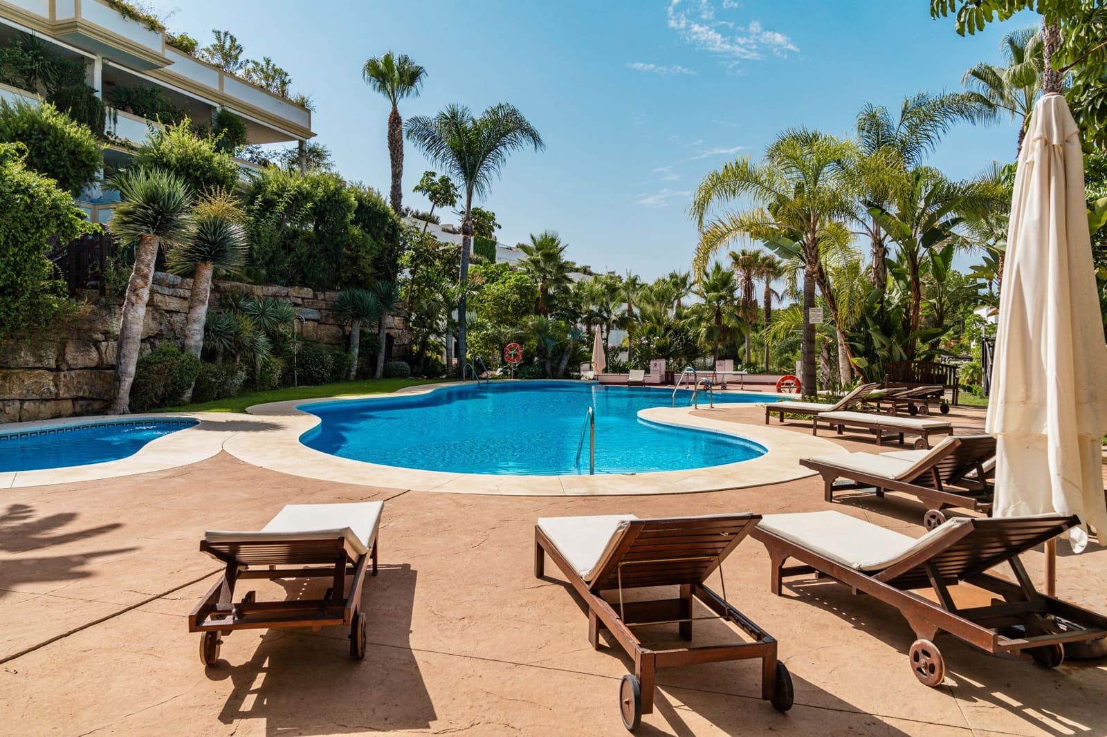 3 slaapkamer Penthouse te koop in Golden Mile met zwembad garage - € 2.395.000 (Ref: 9292270)
