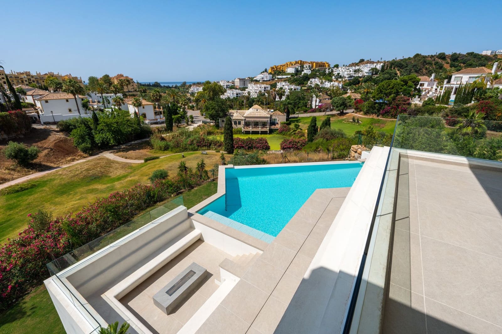 4 sovrum Villa till salu i Estepona med pool garage - 3 000 000 € (Ref: 9292271)