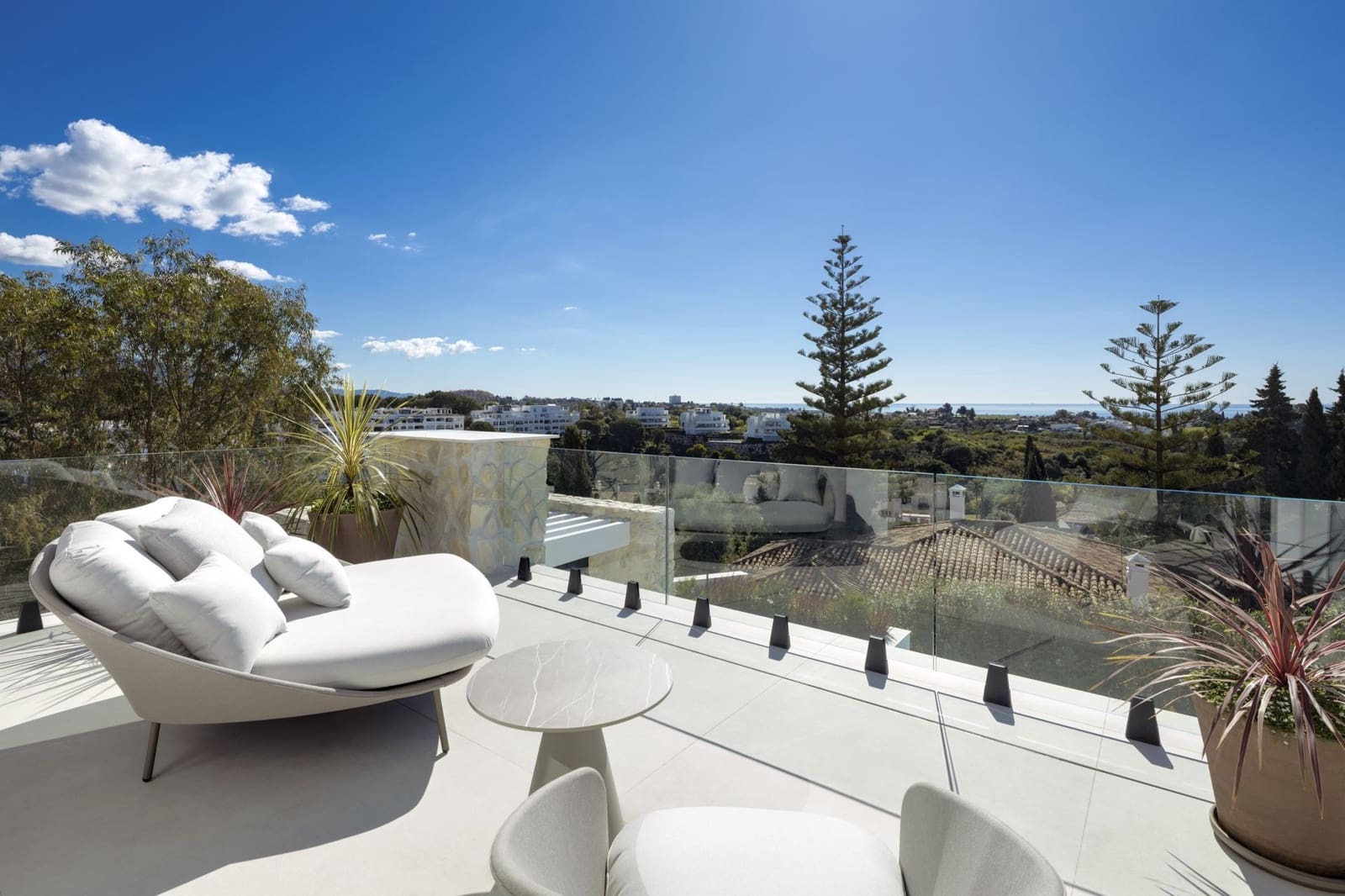 5 bedroom Villa for sale in Marbella with pool garage - € 5,750,000 (Ref: 9292277)