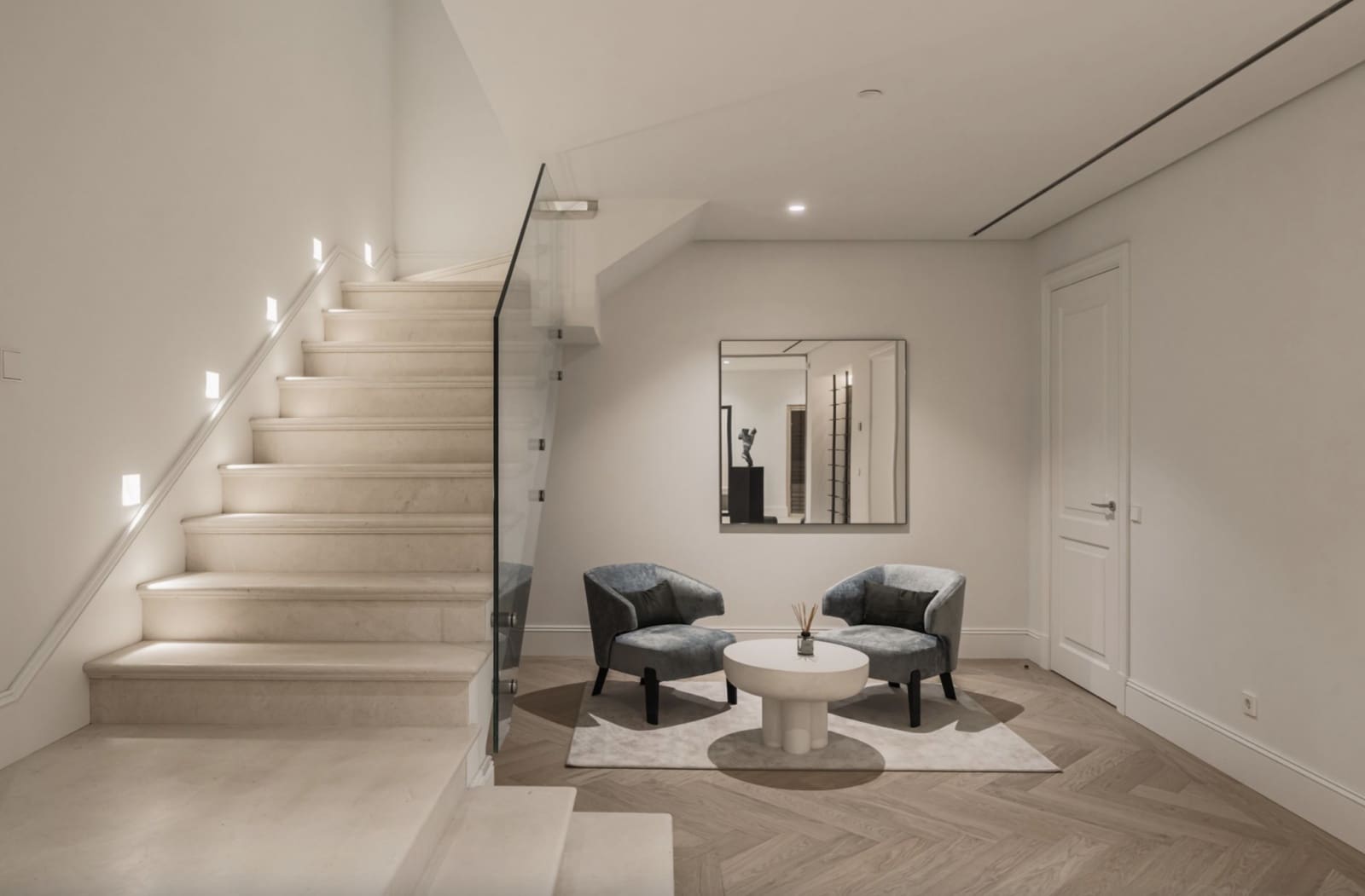 4 bedroom Villa for sale in Nueva Andalucia with pool garage - € 4,595,000 (Ref: 9294597)