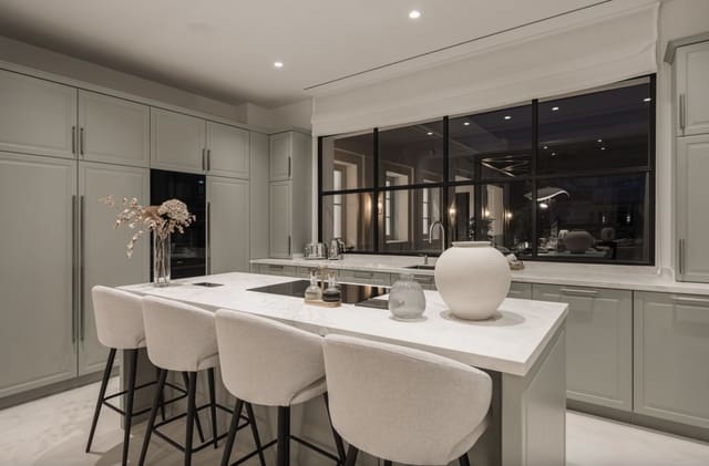 4 slaapkamer Villa te koop in Nueva Andalucia, Marbella met zwembad garage - € 4.595.000 (Ref: 9294597)