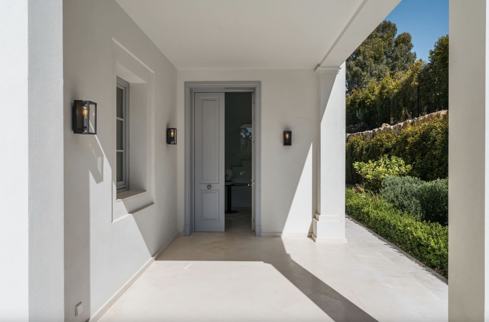 4 bedroom Villa for sale in Nueva Andalucia with pool garage - € 4,595,000 (Ref: 9294597)