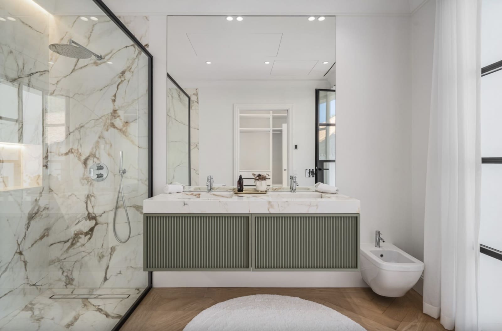 4 bedroom Villa for sale in Nueva Andalucia with pool garage - € 4,595,000 (Ref: 9294597)